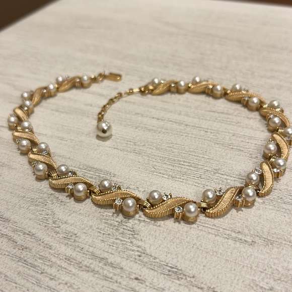 Vintage Trifari Pearl Gold Necklace. 1950’s - Picture 15 of 16